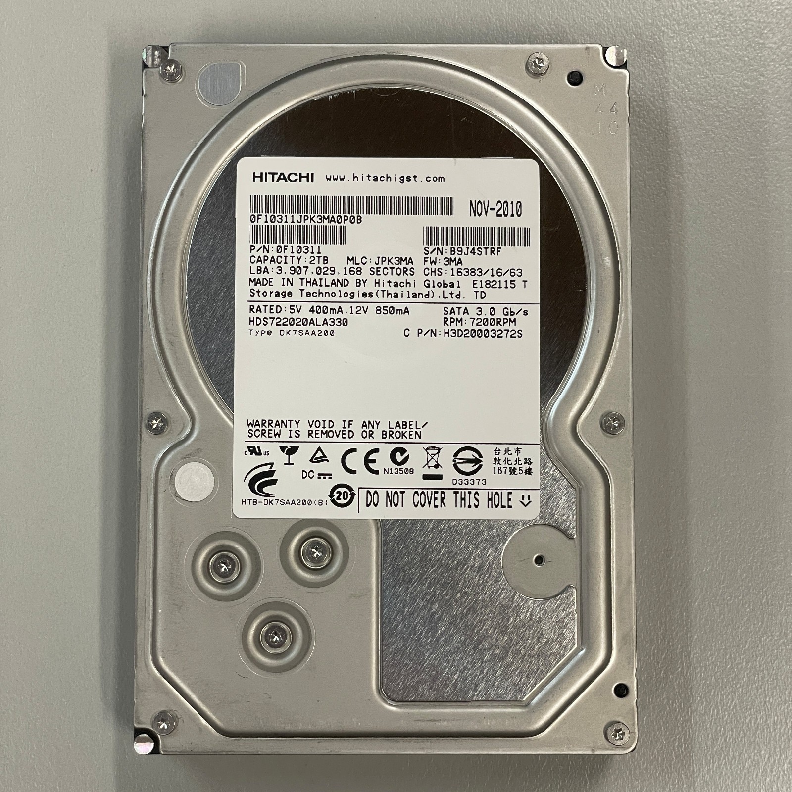 Hitachi Deskstar 7K2000 2TB 3.5" SATA 3Gbps 7200RPM 32MB HDD HDS722020ALA330