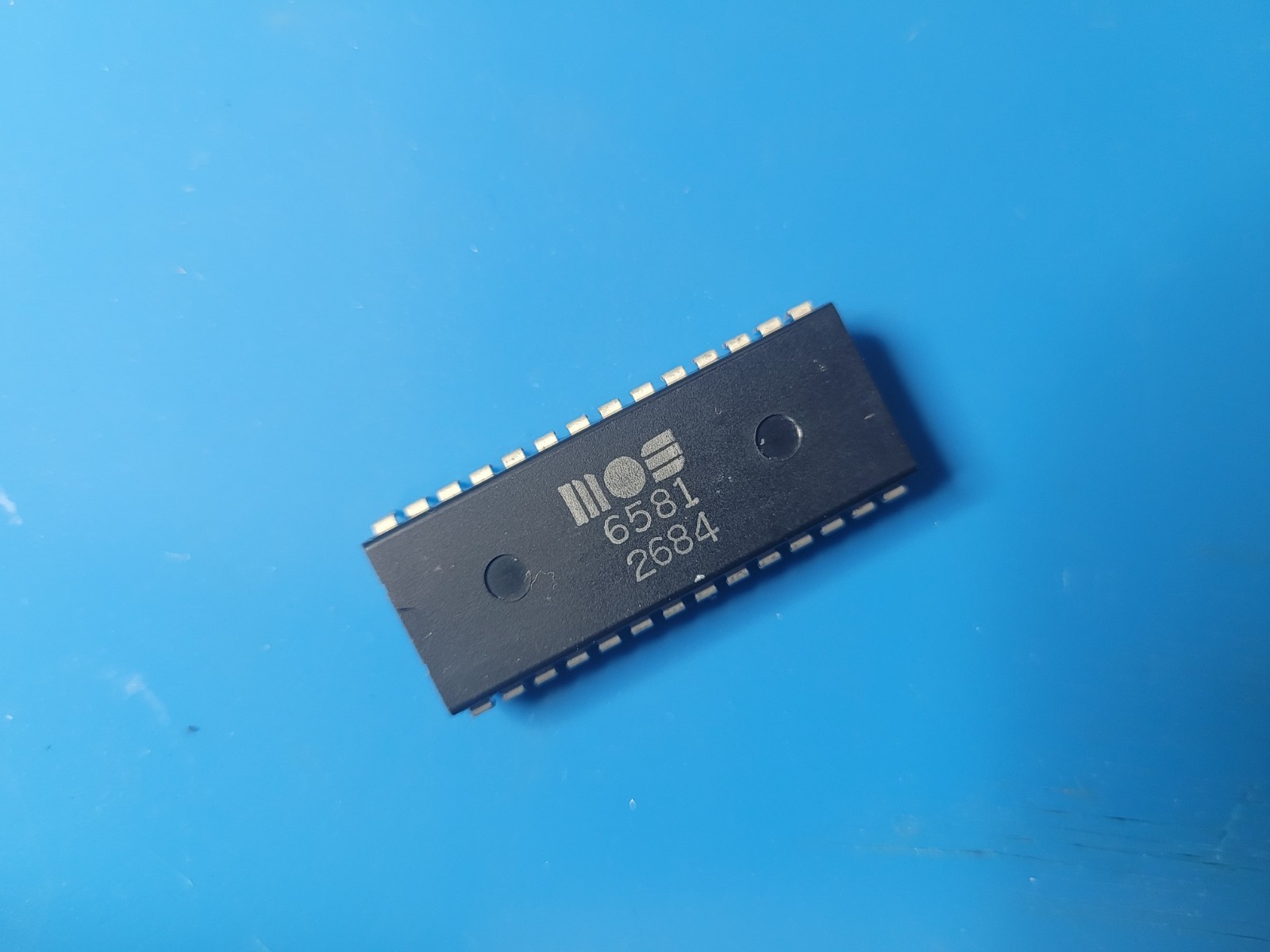 TESTED IC MOS 6581 MOS6581 SID CHIP COMMODORE (2684)