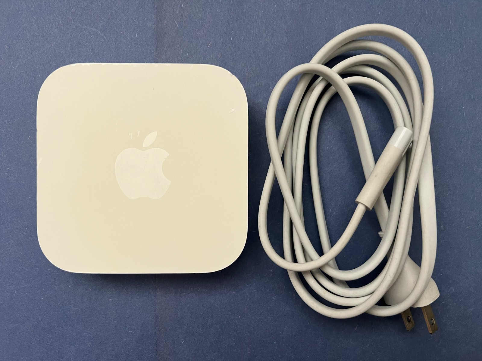 Apple Airport Express A1392 2nd Generation 802.11n WiFi Router