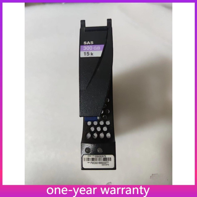 1PCS VMAX EMC VMAX 300G 15K 2.5" To 3.5" 005050975 005051000 005050981 HDD Hard