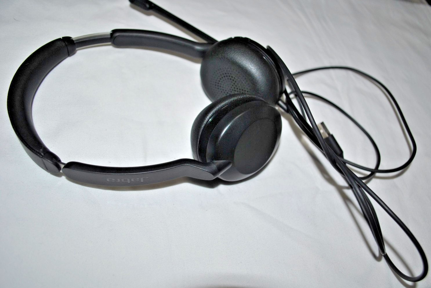 Jabra Evolve2 30 SE Wired Stereo Headset with Mic, Noise Cancellation, USB