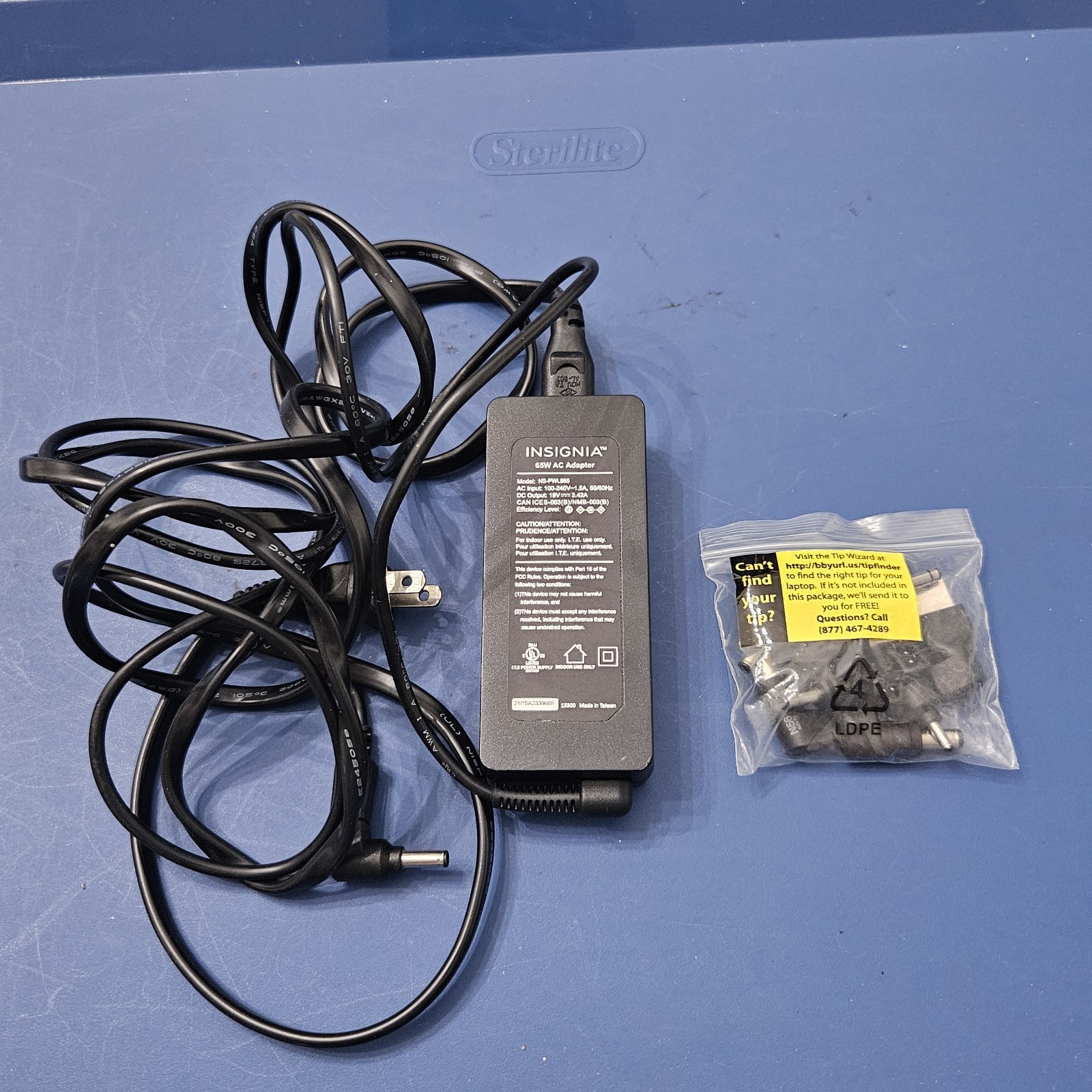 Original Insignia NS-PWL965 Power Supply AC/DC Adapter 19V 3.42A 65W