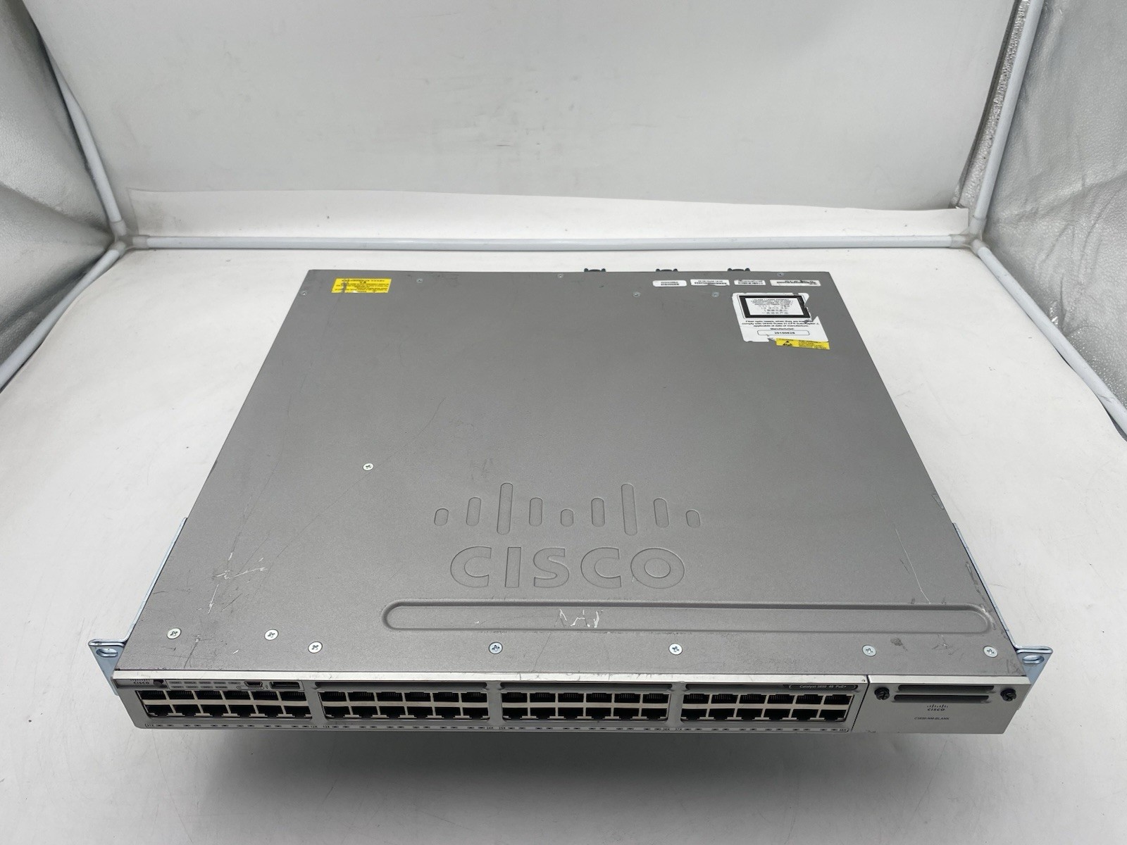 Cisco WS-C3850-48P-S V06 Catalyst 3850 48-Port PoE+