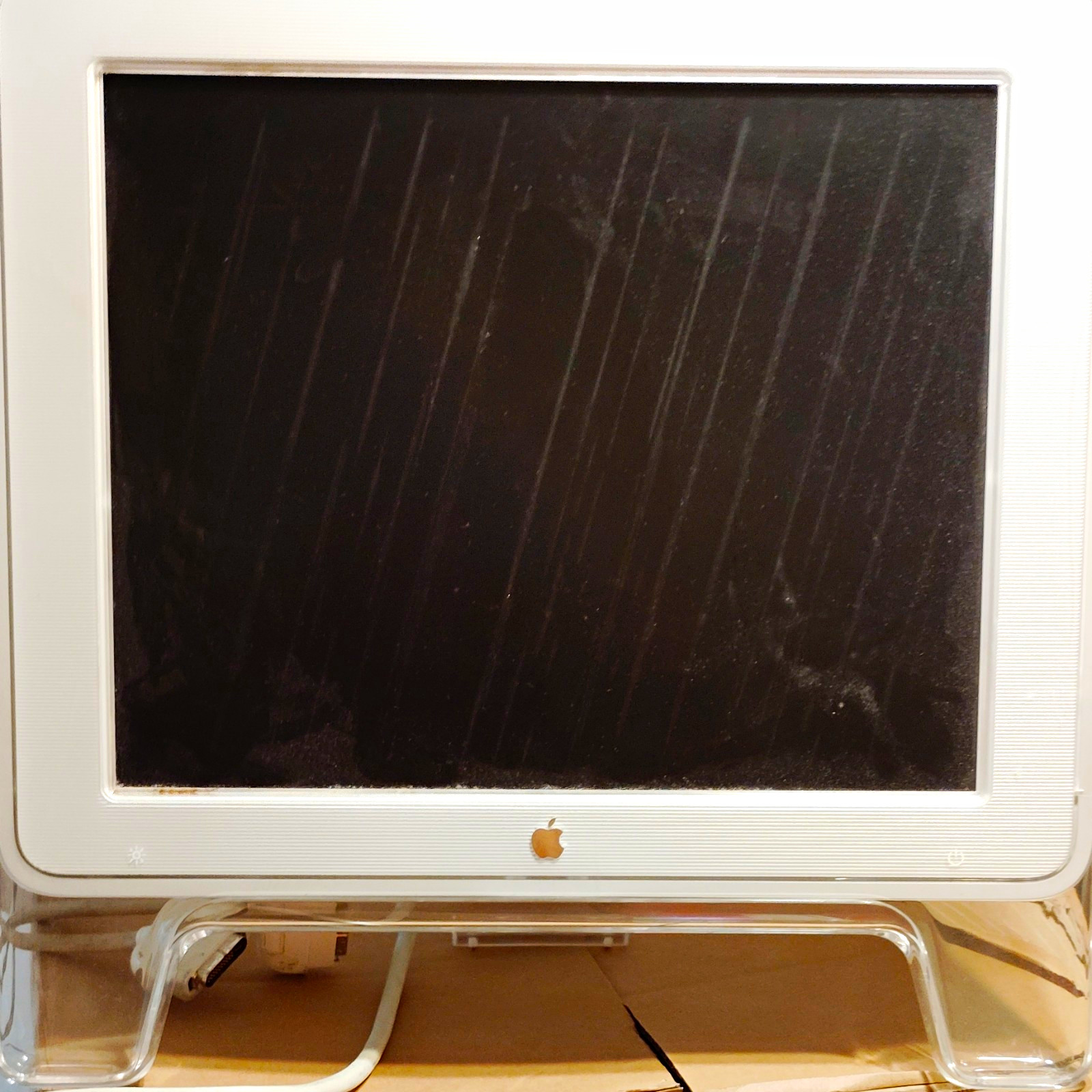 Apple iMac G4 17in All-in-One PowerPC G4 1GHz 256MB 80GB HDD OS X 10.2