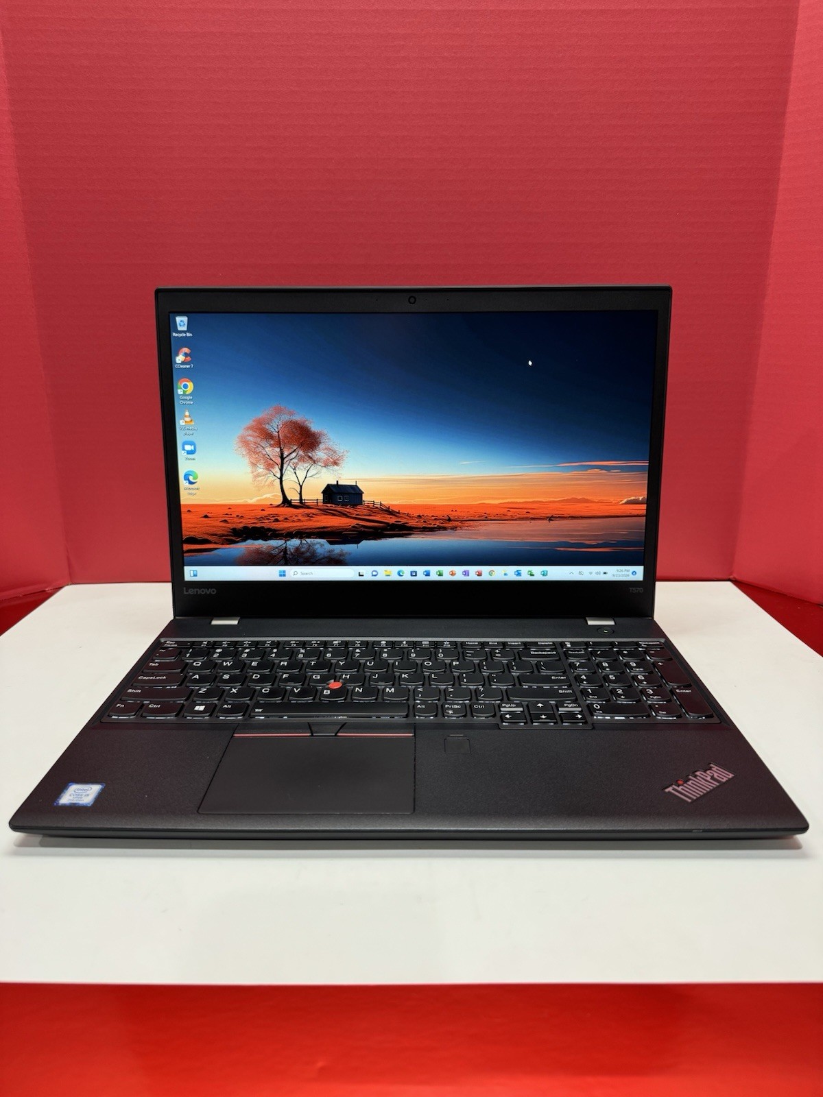 Lenovo THINKPAD T570 15.6” i5 7300U 2.6GHz Touchscreen 16GB RAM 256GB SSD WD 11 