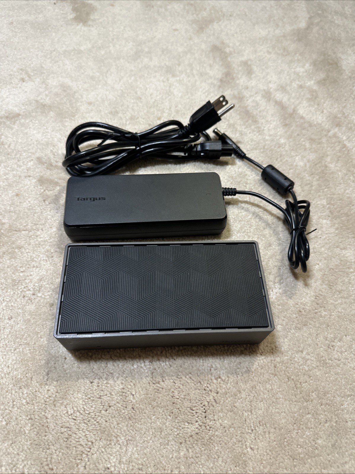 Targus USB-C Universal 4K Docking Station Dual 4K 100w Power Displaylink DL-6950