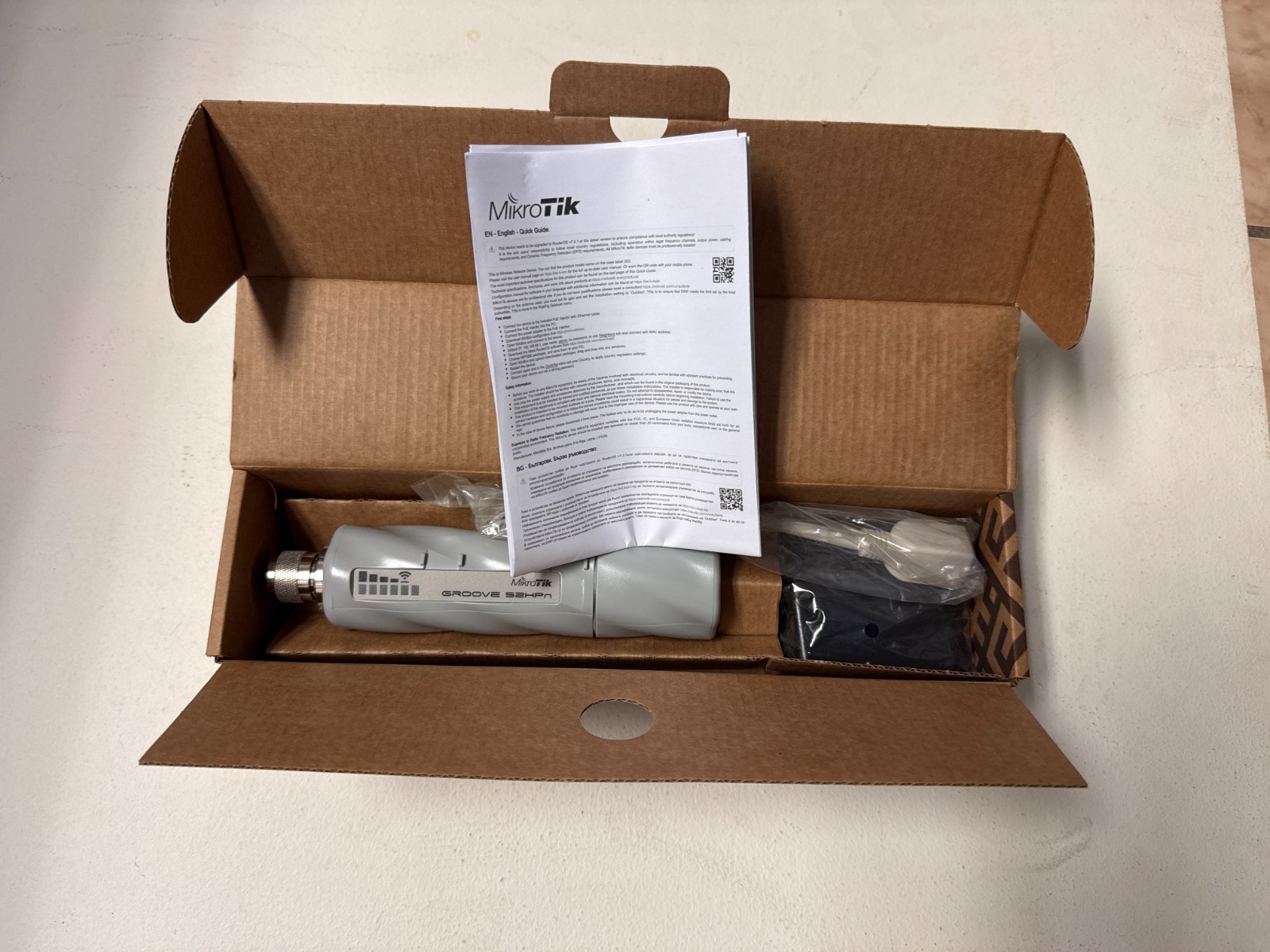 MikroTik Groove 52 (RBGroove52HPn-US)