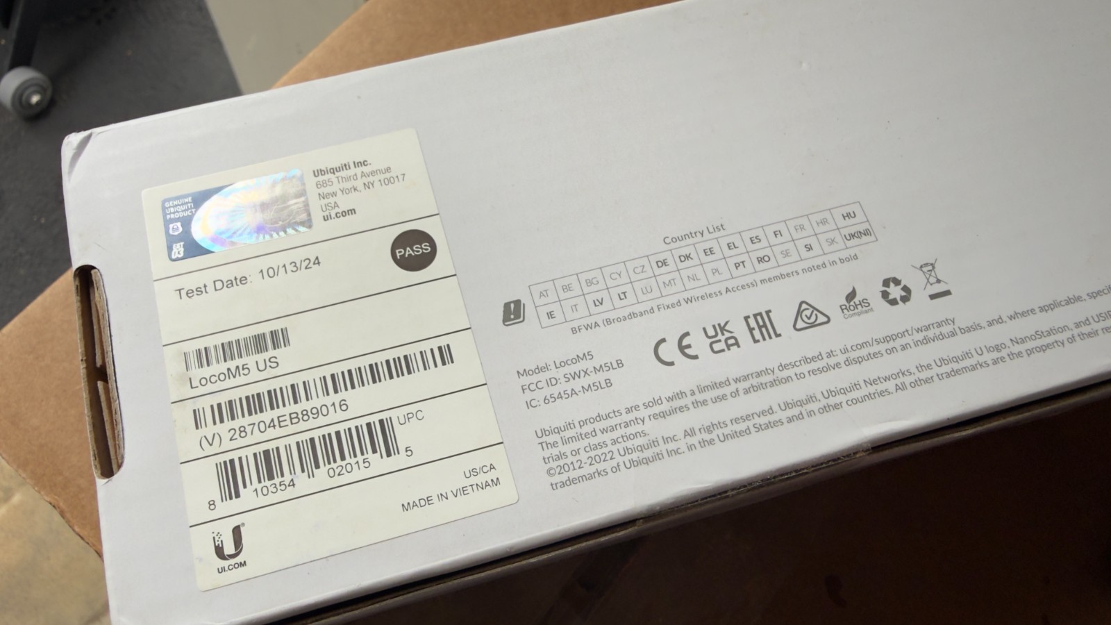 Ubiquiti LOCOM5(US) airMAX NanoStation M5 Loco, 5 GHz