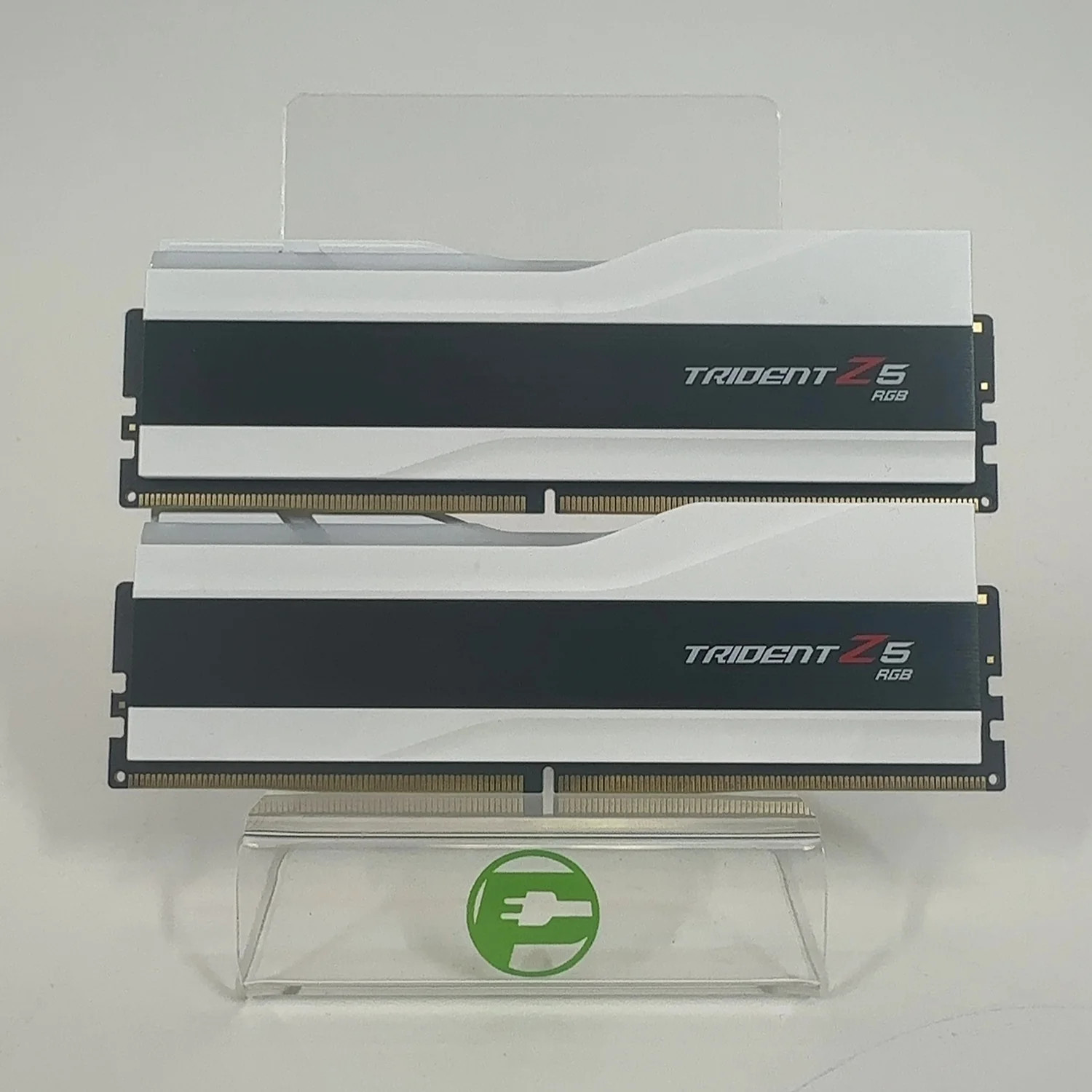 G.Skill Trident Z5 RGB 32GB (2x16GB) RAM DDR5 6400MHz F5-6400J3239G16GX2-TZ5RW