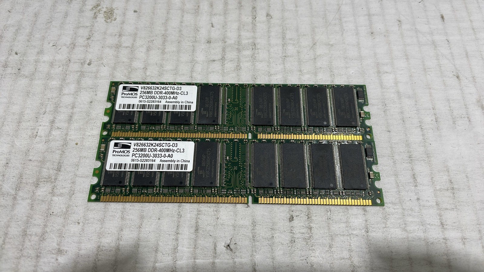 ProMOS 256MB DDR-400 PC3200U 184-Pin RAM V826632K24SCTG-D3 Lot Of 2