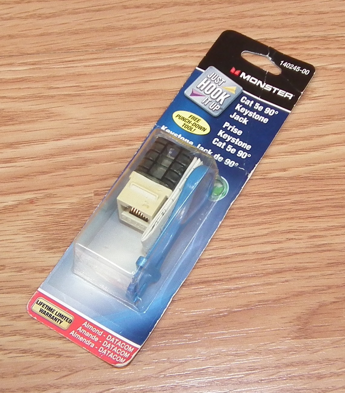 Genuine Monster (140245-00) Cat 5e 90 Degree Keystone Jack Only **NEW-READ** 