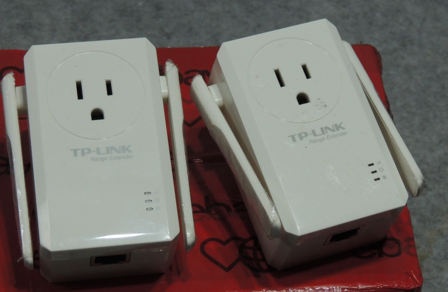 Lot of 2 | TP-Link N300 Wi-Fi Range Extender w/ Pass-Through Outlet TL-WA860RE