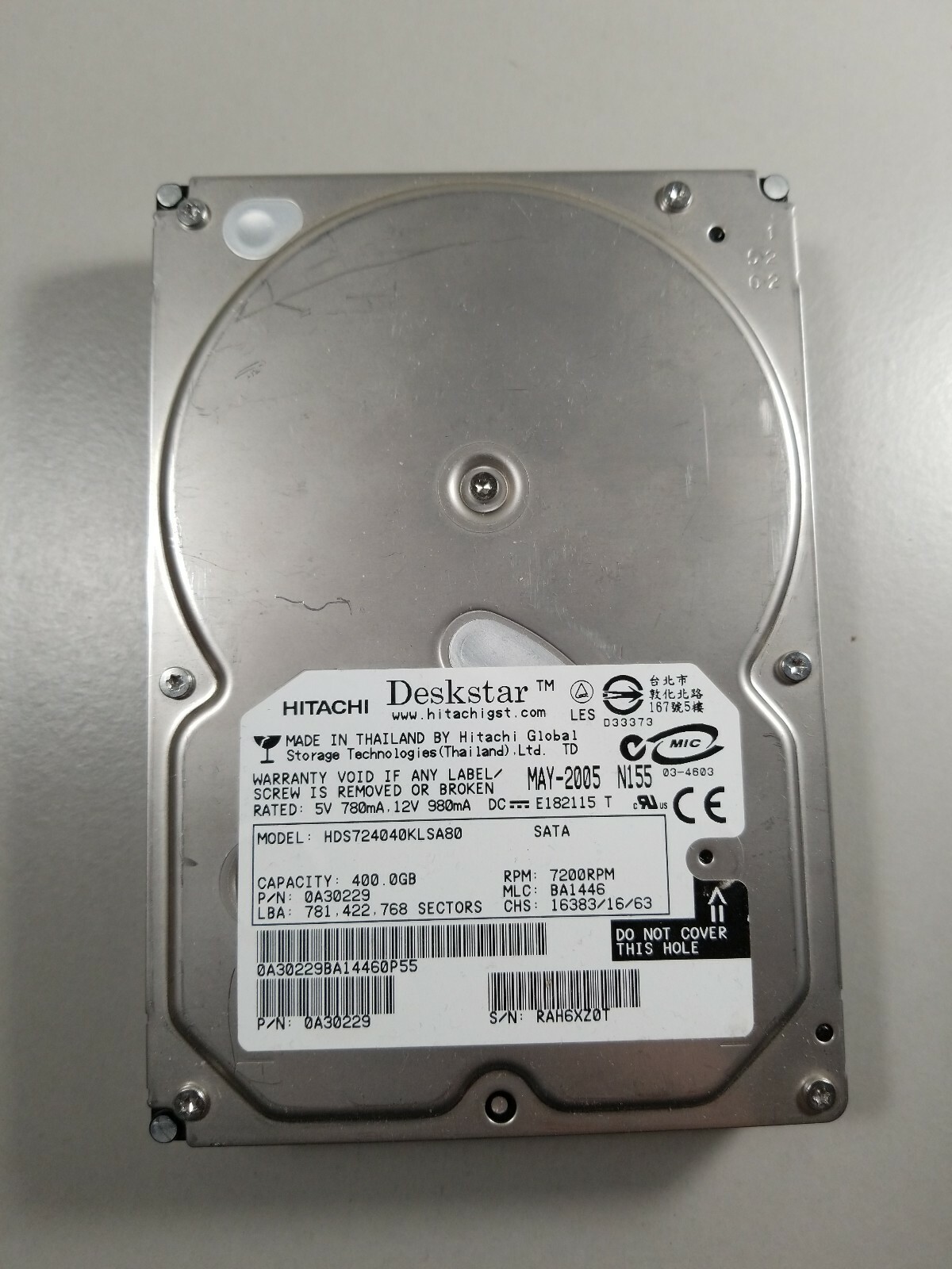 HITACHI HDS724040KLSA80 400GB P/N: 0A30229 MLC: BA1446