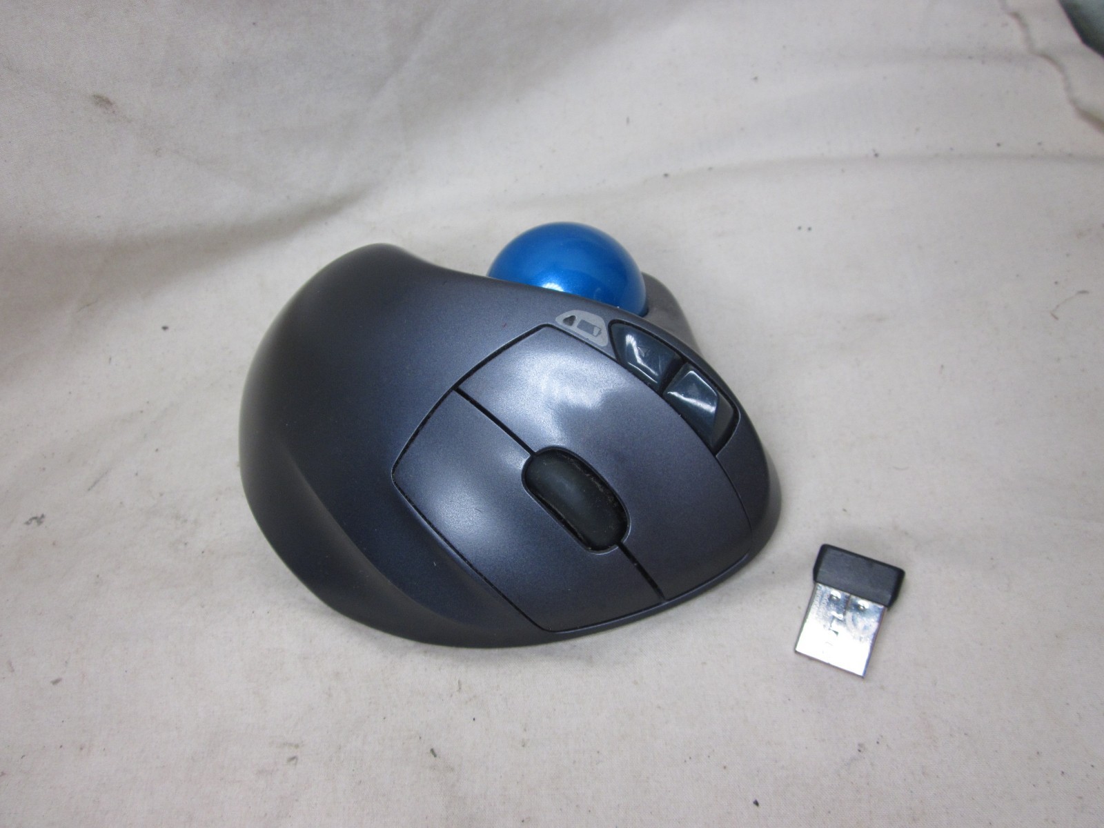 pre-owned LOGI M570 trackball mouse wireless usb blue ball PC computer Logitech