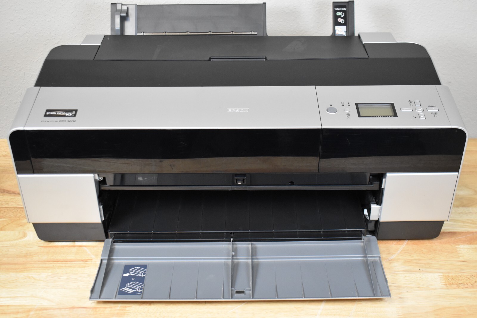 Epson STYLUS PRO 3800 K141A Large Format Inkjet Printer 1.1K PG Count *READ