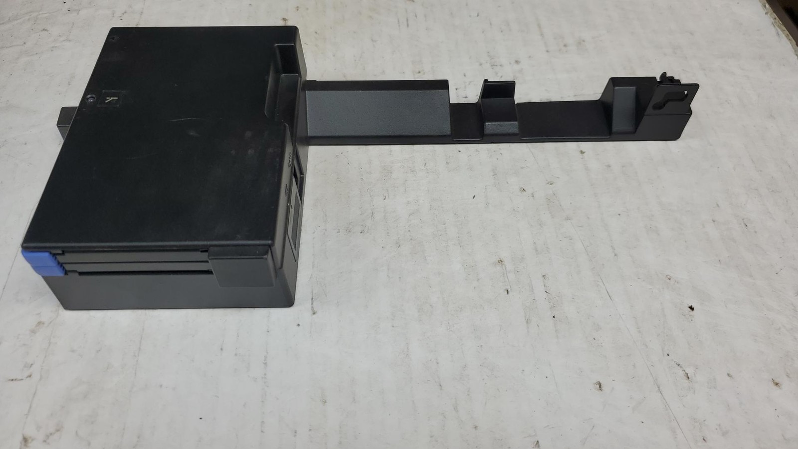 11J9013, 11J8823 ibm pcmcia add on for port replicator