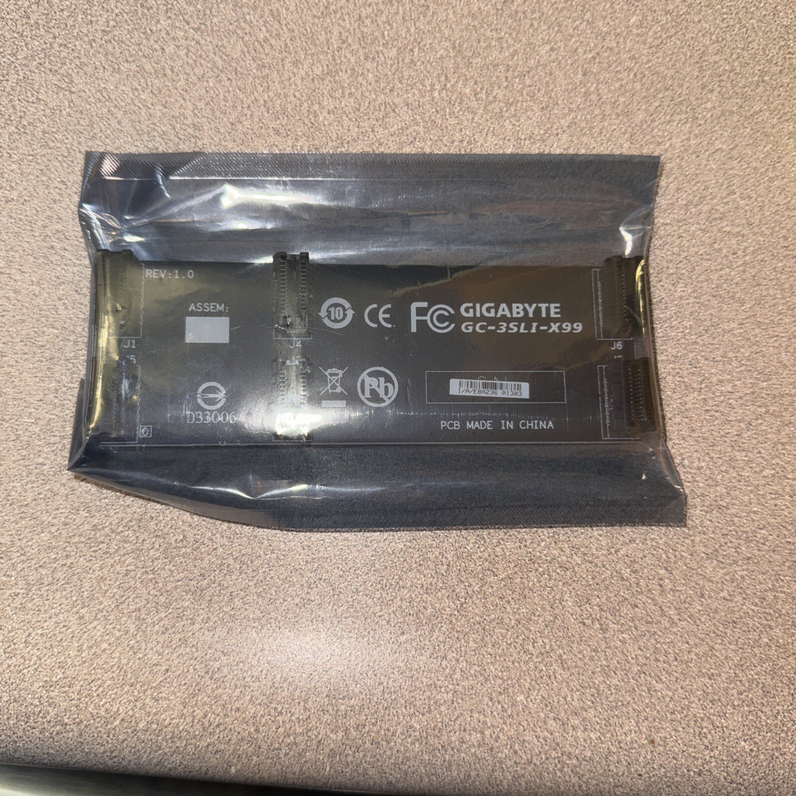 Gigabyte 3 way SLI Bridge Connector GC-3SLI-X99 Rev 1.0  40 mm / 80 mm
