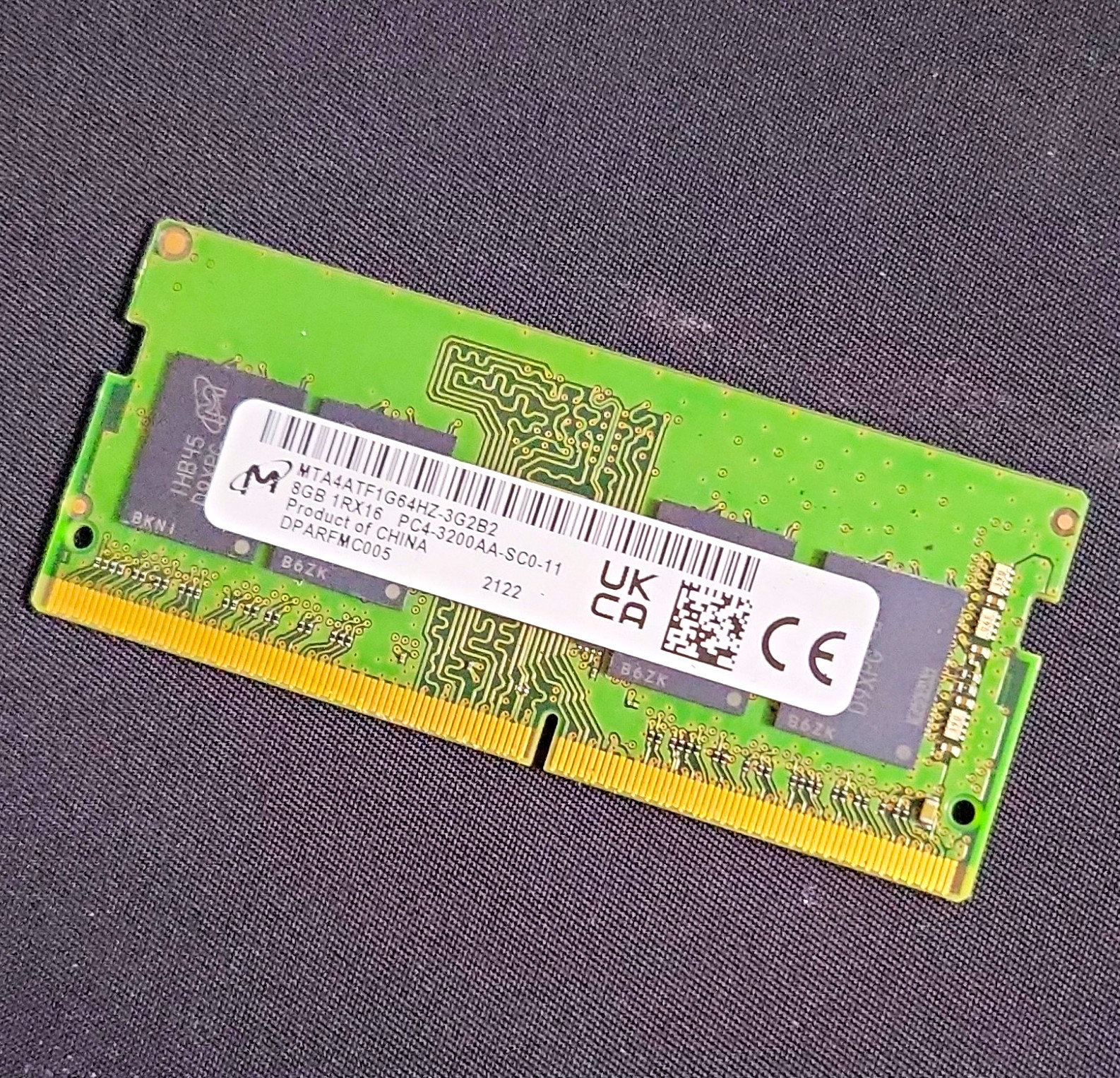 Micron 8GB DDR4 SO-DIMM PC4-3200AA 260-Pin Laptop RAM MTA4ATF1G64HZ