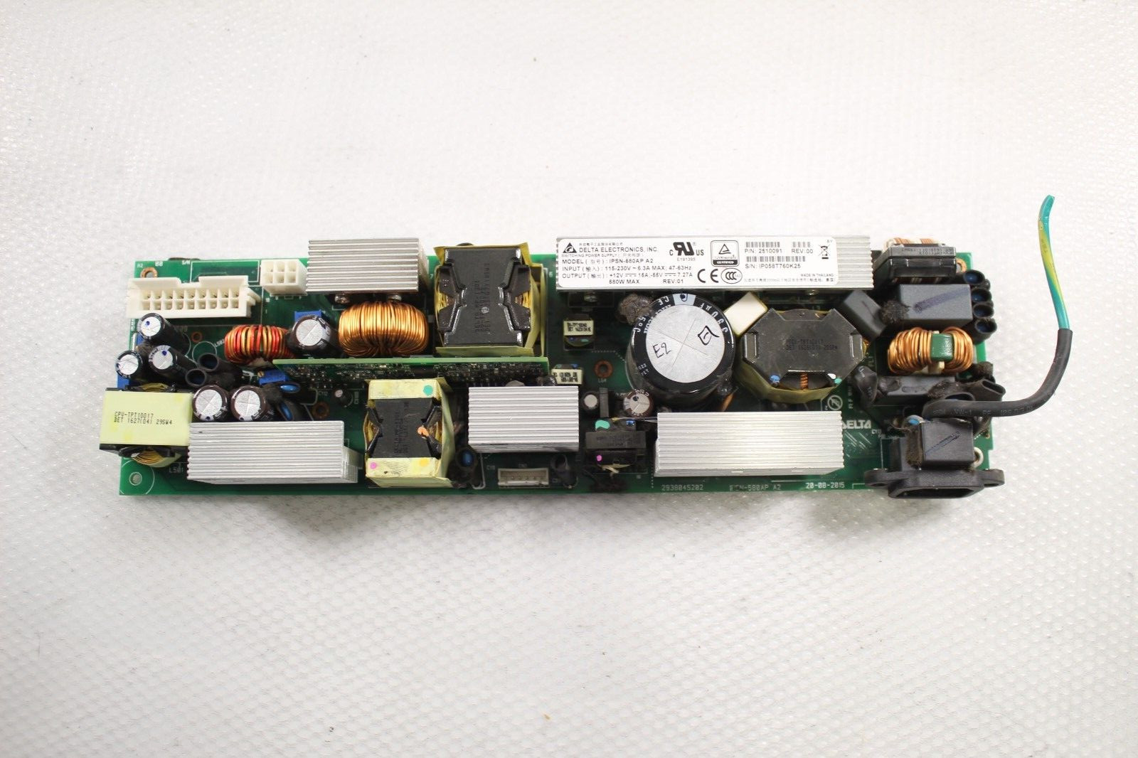 Delta IPSN-580AP A2 115-230V 6.3A P/N: 2510091 580W Switching Power Supply