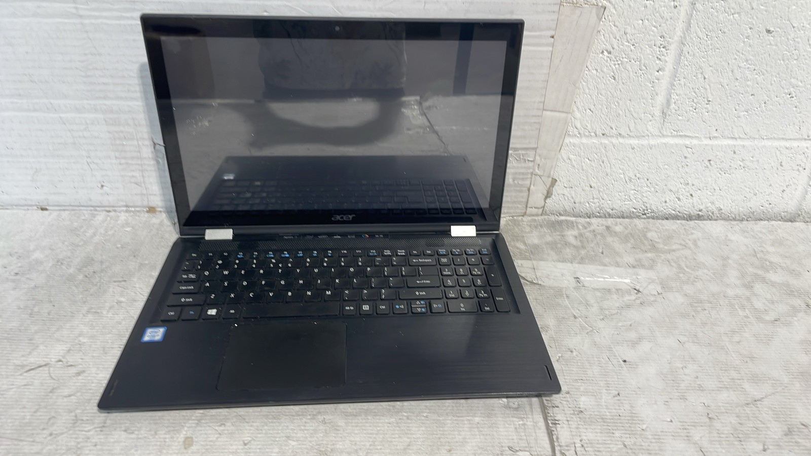 Acer Spin 3 SP315-51-79NT Intel Core i7 6th Gen 15.6" Touchscreen Laptop