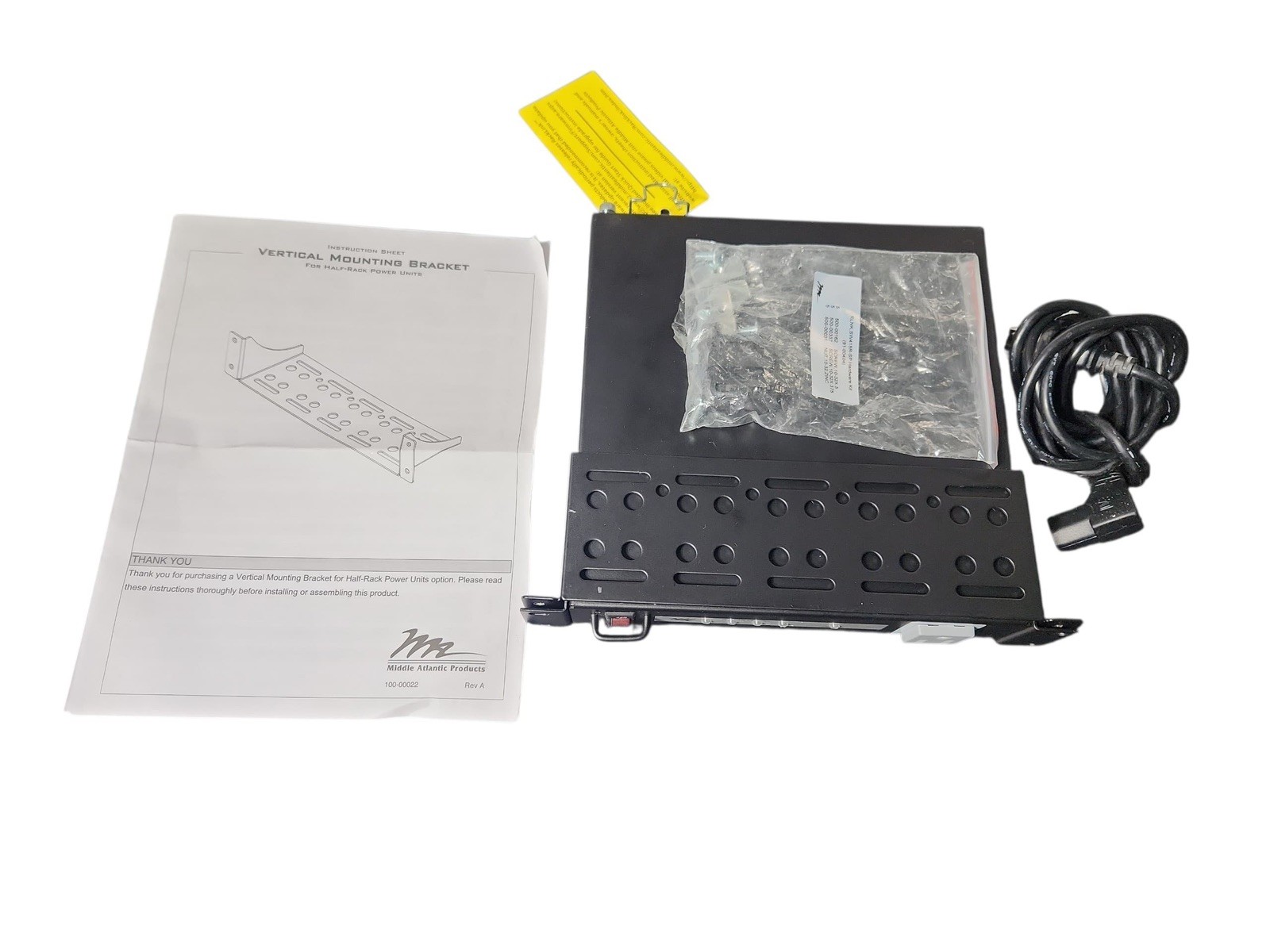 Middle Atlantic RLNK-415R, 15A 4 Outlet IP Controlled Half Rack AC Power Module