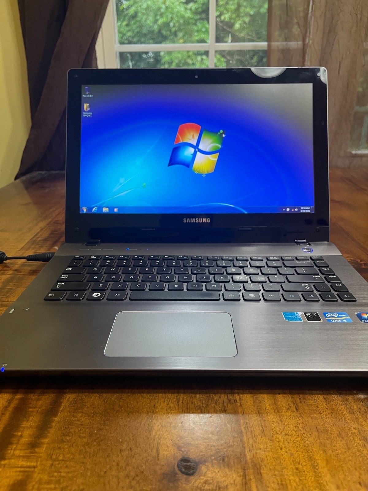 Samsung 14" NP-QX411 Core i5-2450M 2.5GHz  6GB RAM Tested/Working