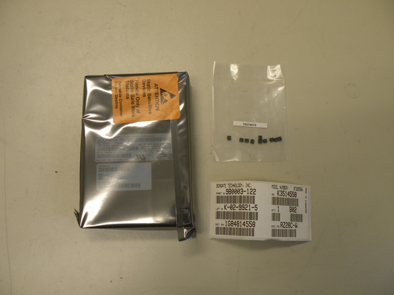 DEC RZ28C-W 2.1GB 7.2K 3.5" LP SCSI-2 HDD 68 PIN NEW/SEALED IN BAG ST32550W