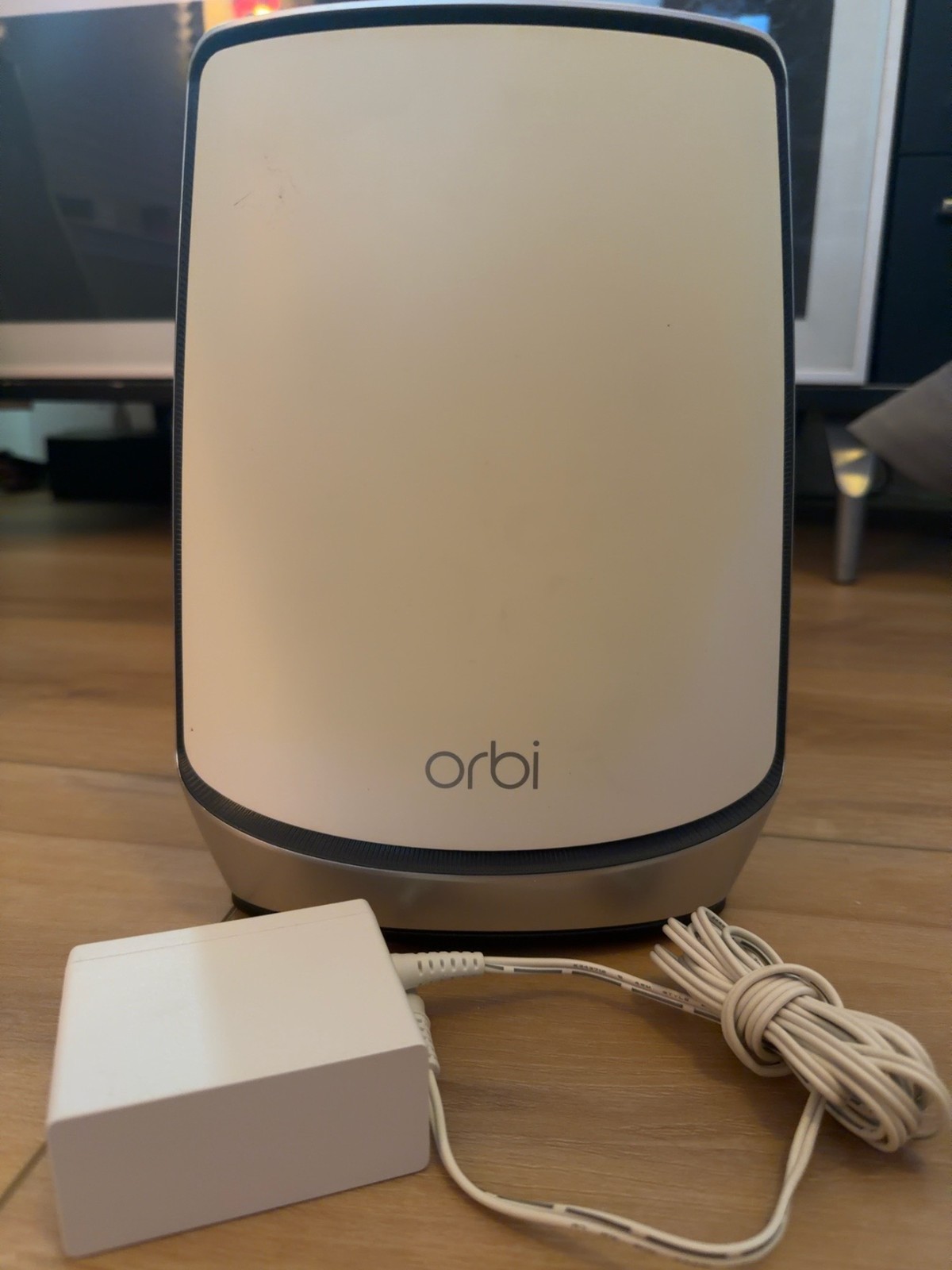 NETGEAR Orbi RBS850 AX6000 WiFi 6 Satellite Bundle + Power Adapter + Wall Mount