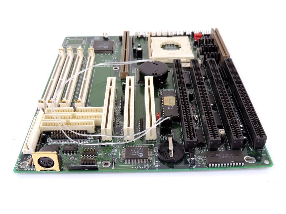 PCChips M919 V3.4b/F PC Motherboard Socket 3 Umc Chip B Stock / B-Stock