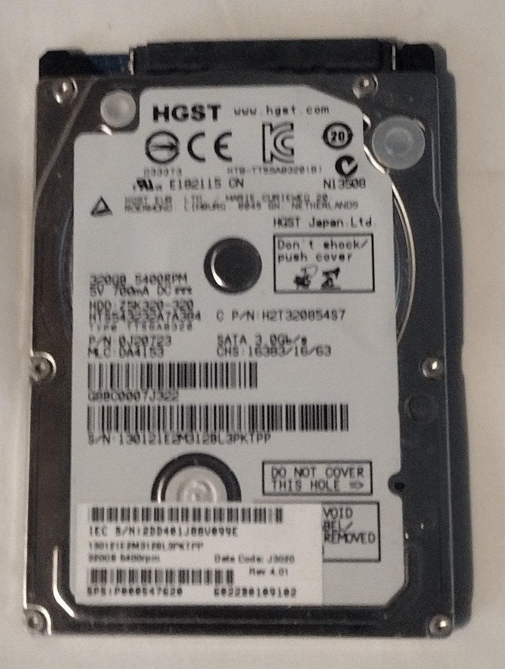 HGST Hitachi Travelstar 320GB 2.5" 5400rpm PN: 0J20723