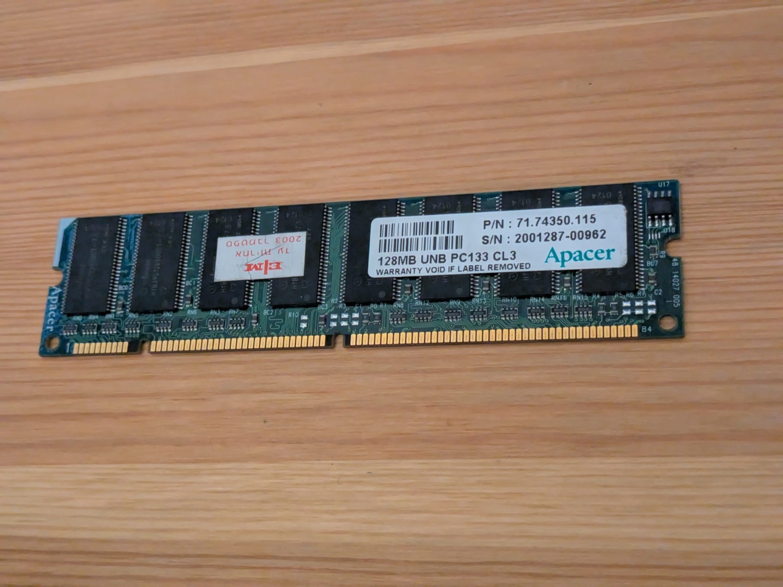 71.74350.115 Apacer 128MB SDRAM Non ECC PC-133 133Mhz