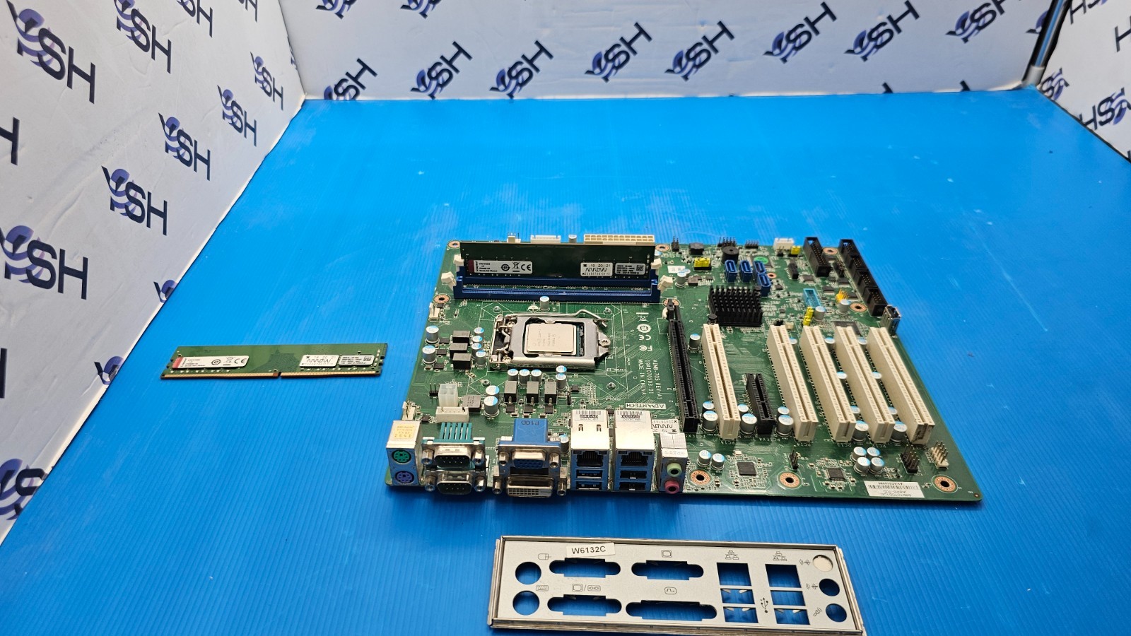 Advantech AIMB-705 REV : A1 Motherboard H110 Chipset LGA1151 RAM + CPU