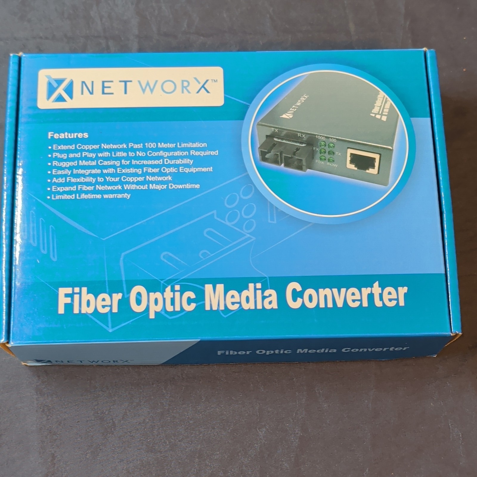Networx Gigabit Fiber Optic Media Converter RJ-45 Female to SC Black