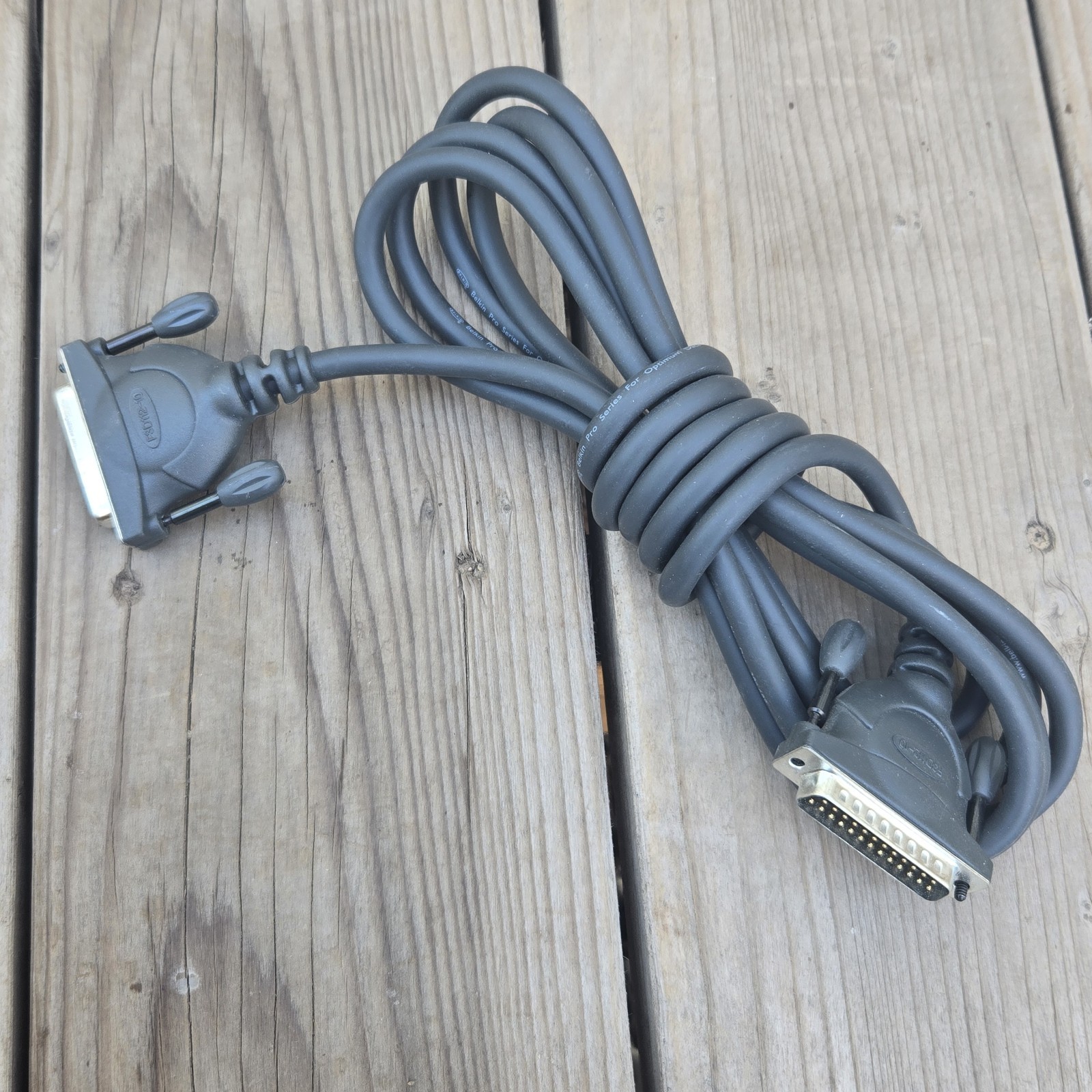 Belkin Pro Series [396 689] High Speed IEEE 1284 Compliant Serial Cable