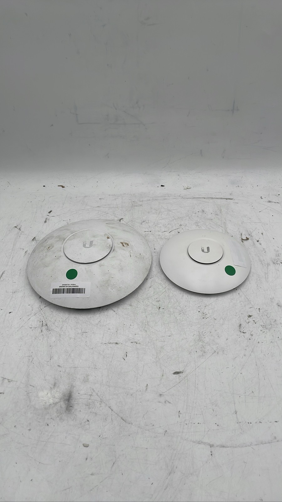 Ubiquiti UniFi UAP-AC-HD & UAP-AC-LITE WiFi 5 PoE Access Points Lot Of 2