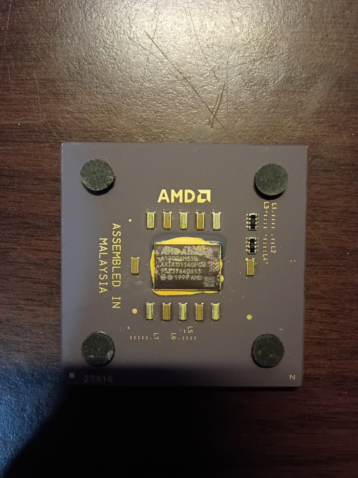 AMD Athlon 1.3GHz CPU Processor Socket A 462 Thunderbird A1300AMS3B AXIA
