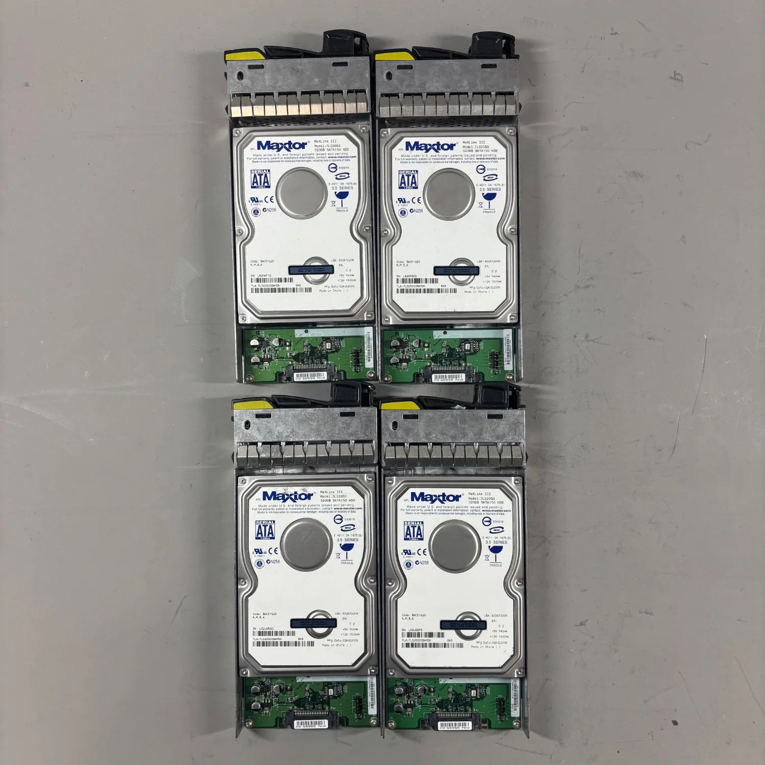 Lot of 4 Maxtor Hard Drives MaXLine III 320 GB HDD 7L320S0