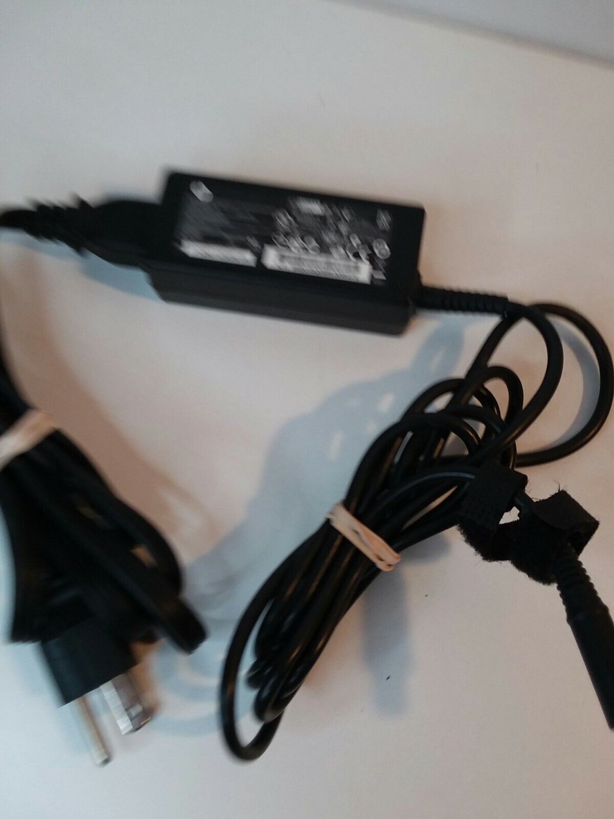 Genuine HP 40W AC DC Power Adapter 608423-001 FJ-03-01 608423-002 w/Cord OEM
