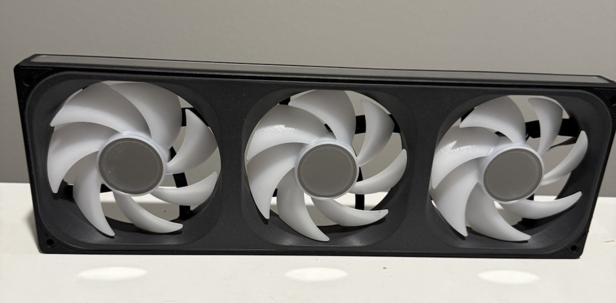 JONSBO ZB-360B T28MM ARGB Infinity Mirror Series Case Fan 4 Pin PWM 2400 RPM