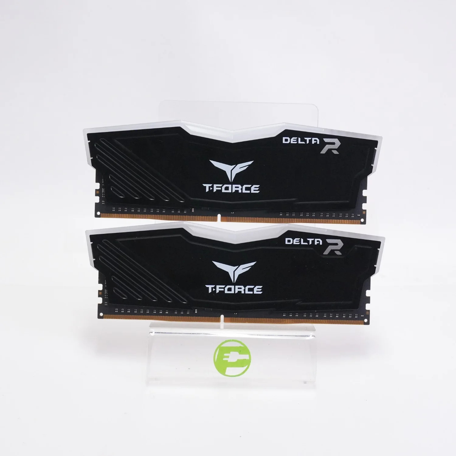 TeamGroup T-Force Delta RGB 16GB (2x8GB) RAM DDR4 3200MHz TF3D48G3200HC16FBK