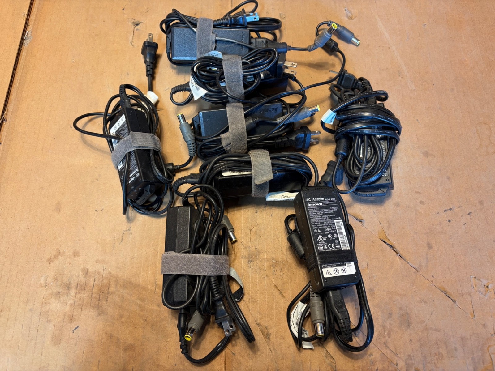 Lot of 8 Genuine Lenovo ThinkPad T420 T430 65W Adapter 92P1156