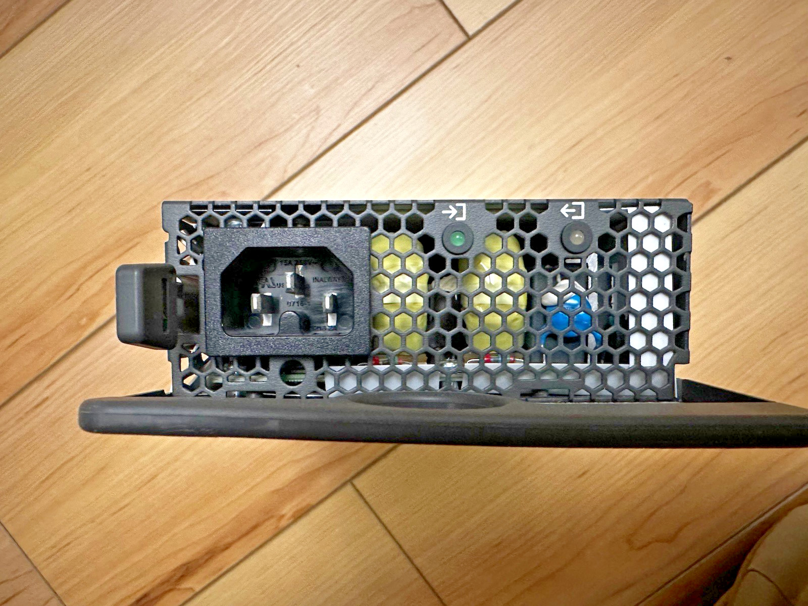 Cisco C9200 switch Power Supply C5-1KWAC 1000W Hot-Swappable IEC C14 Connector