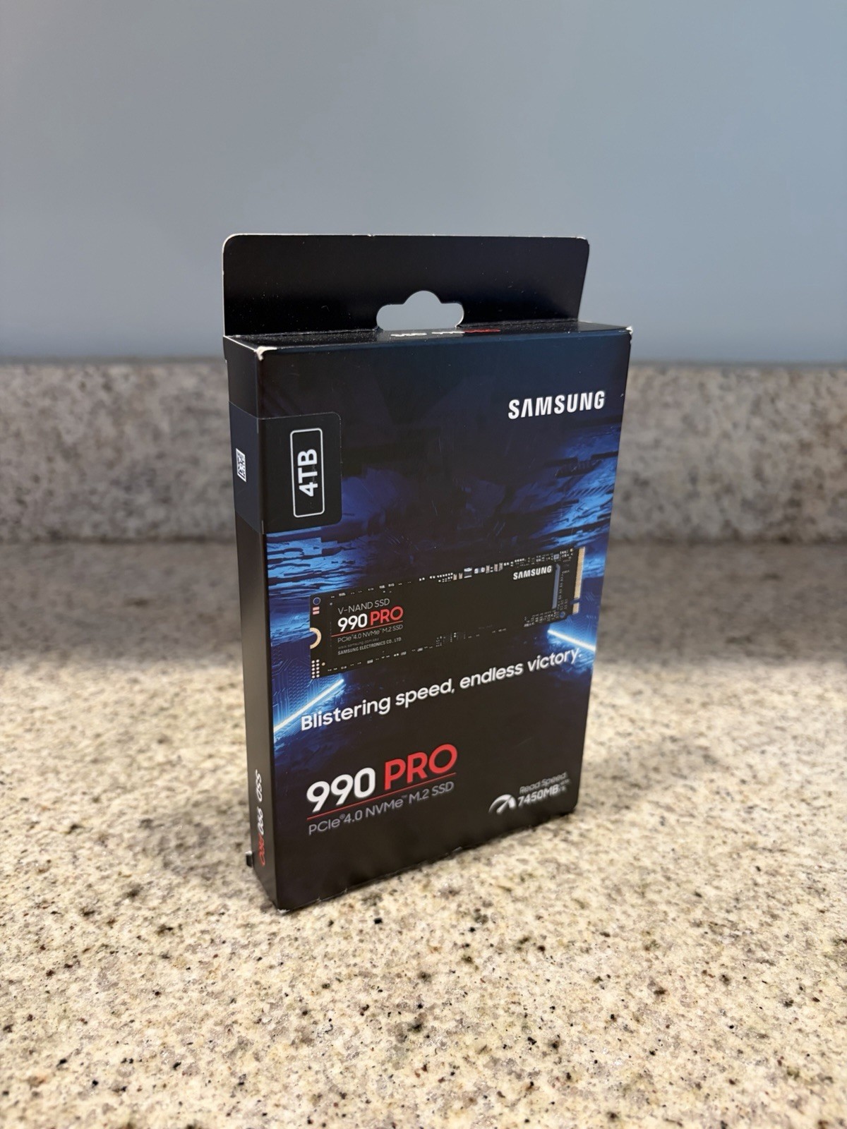 Brand New Samsung 990 PRO 4TB M.2 NVMe Internal SSD - Black (MZ-V9P4T0B/AM)