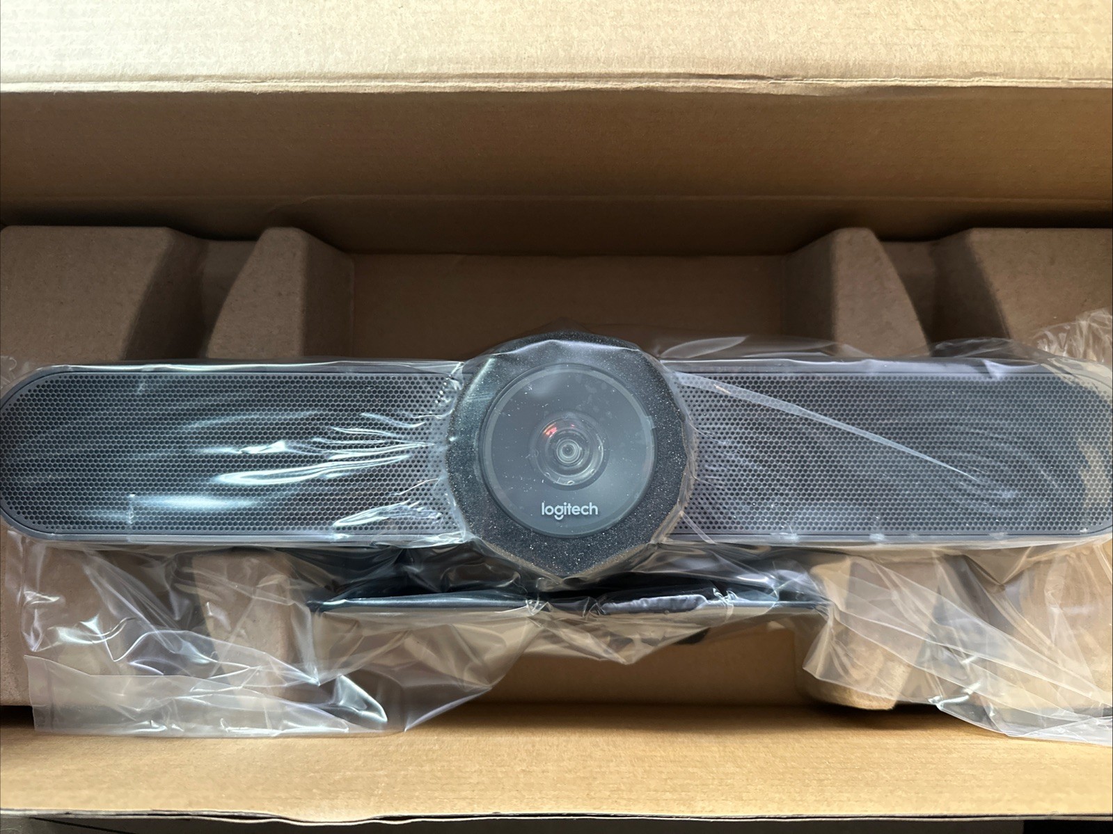 Logitech 960001101 MeetUp HD Video and Audio Conferencing System Open Box New