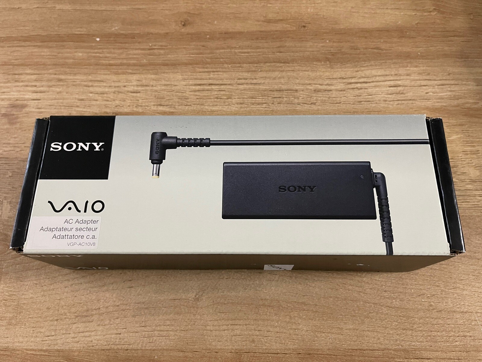 Sony Vaio VGP-AC10V8 OEM Genuine AC Adapter New Sealed For SVD112
