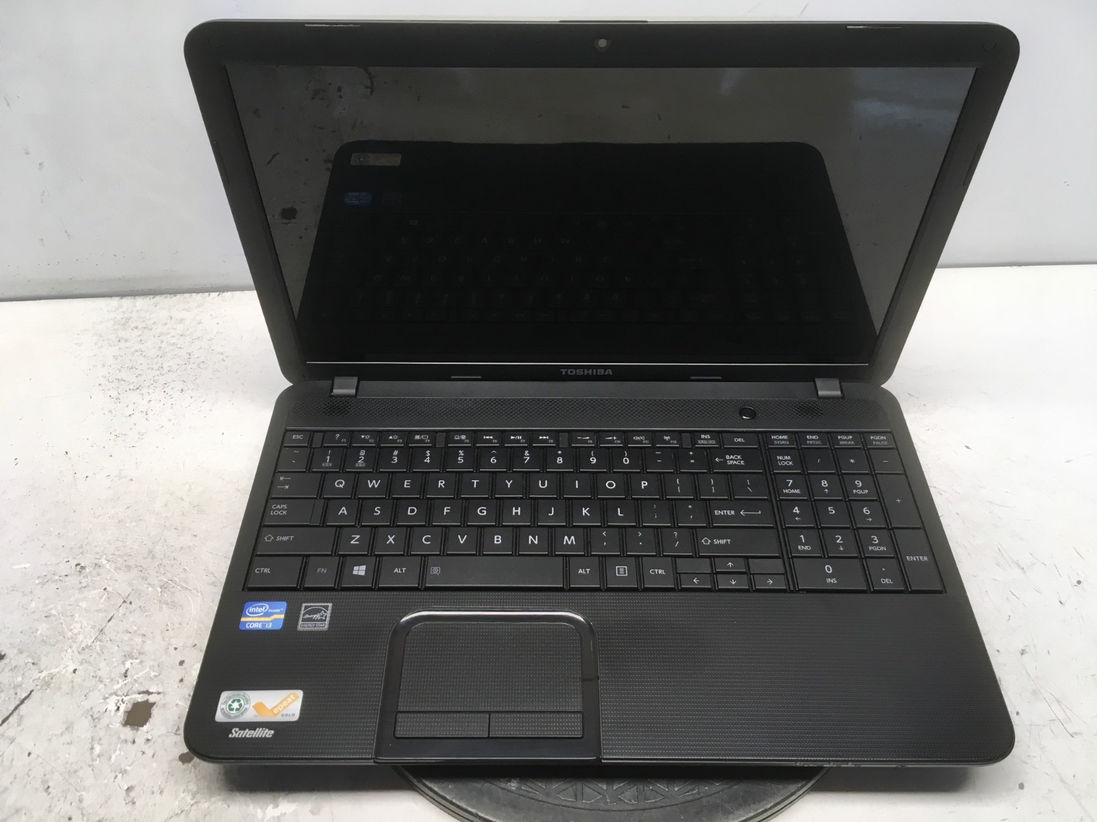 Toshiba Satellite C855-S5308 Intel i3-3110M 2.4GHz 4 GB NO HDD No Batt