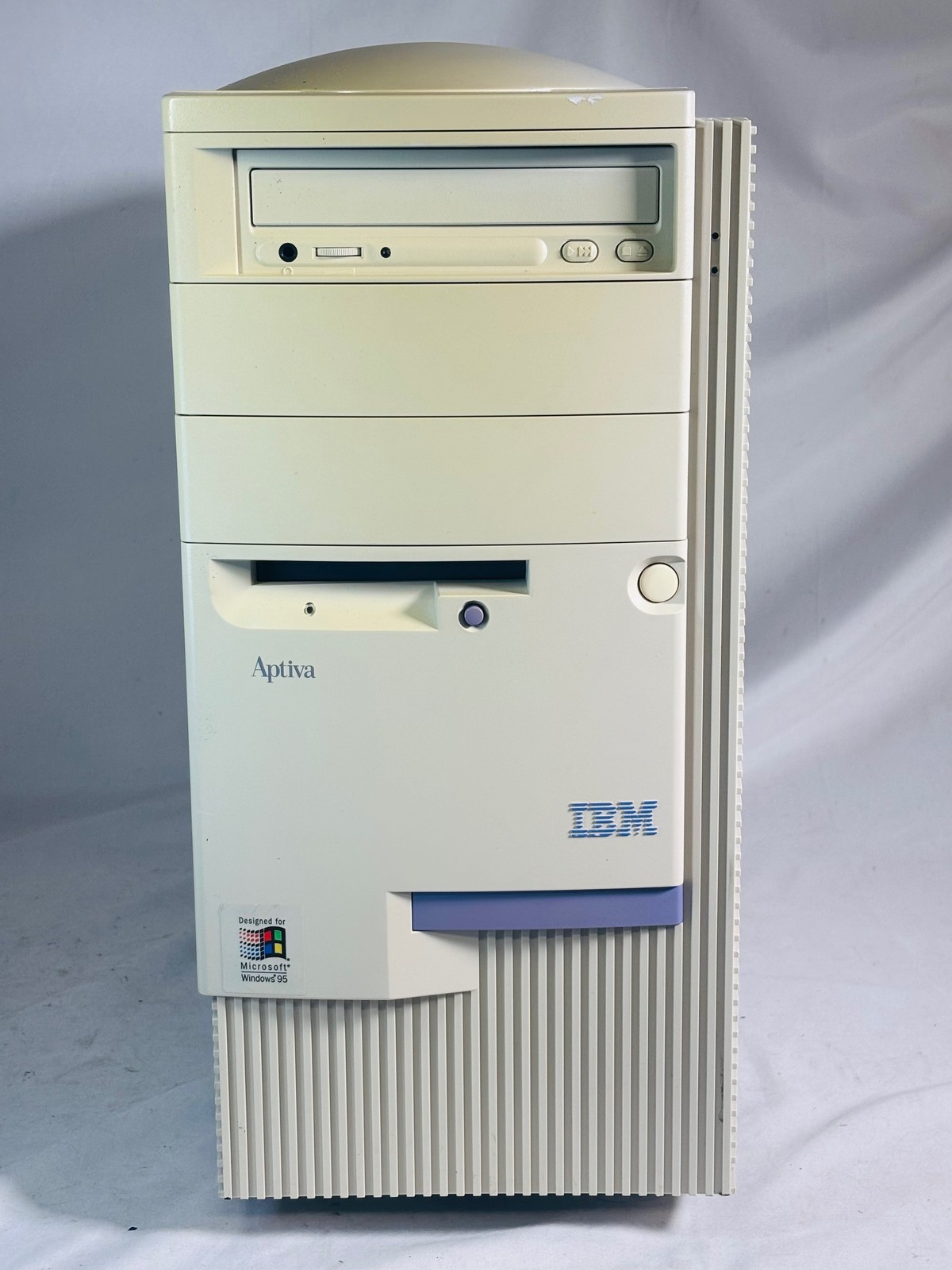 IBM Aptiva 2137-E26 Mini Tower AMD K6 233MHz 32MB 3GB HDD Windows 95