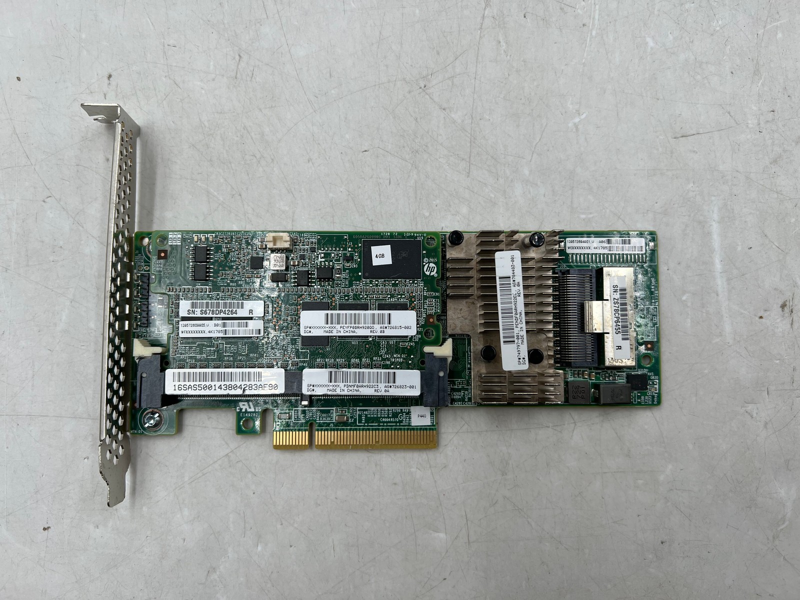 HP 749797-001 RAID Controller Smart Array 12Gb/s SAS 726815-002 P440 w/ 4GB FBWC
