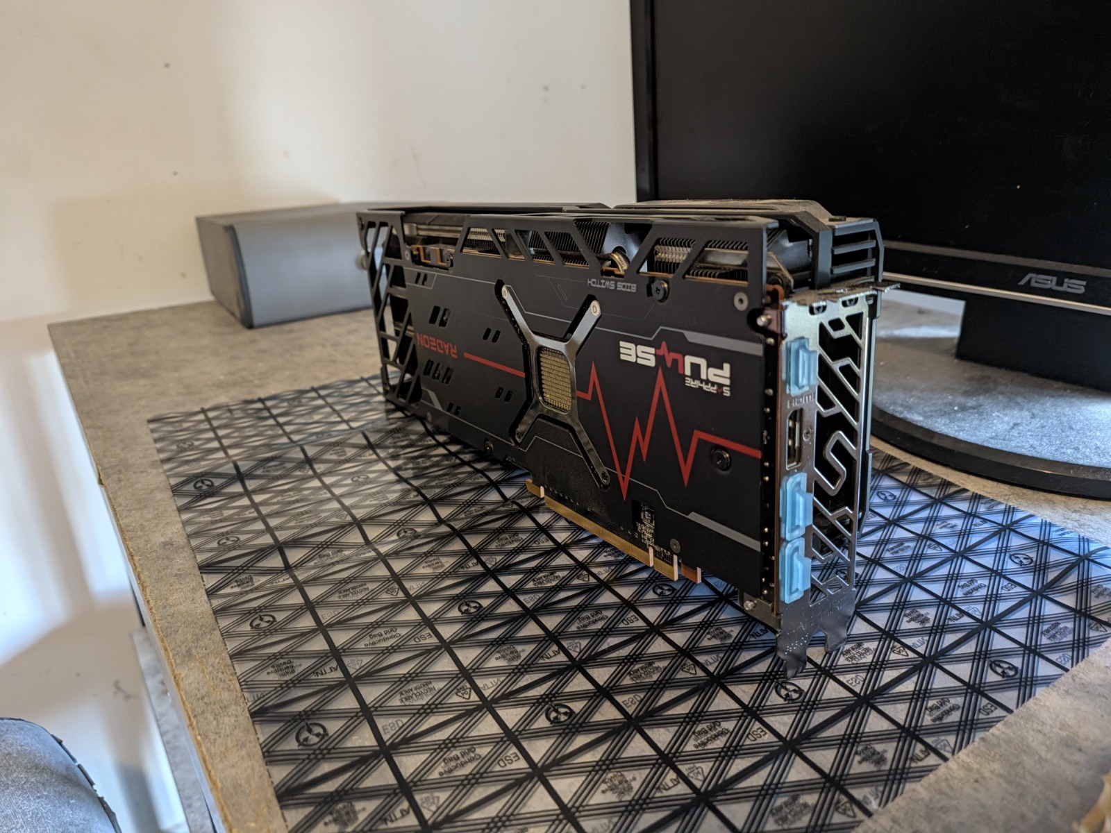 SAPPHIRE PULSE AMD Radeon RX 6800 16GB GDDR6 Graphic Card