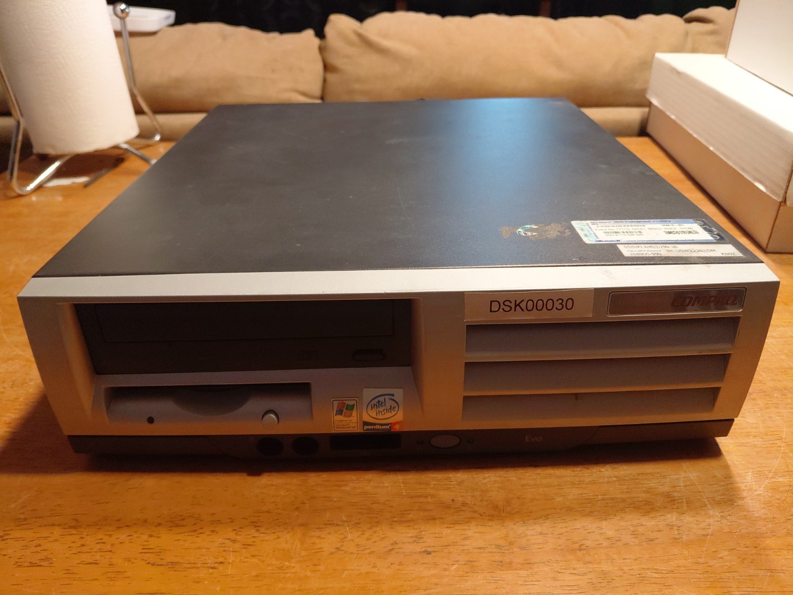 HP Compaq Evo D510 SFF PC - Pentium 4 2GHz, 512 MB RAM, 20GB HDD, Windows XP